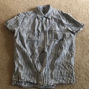 Short sleeve checkered shirt
